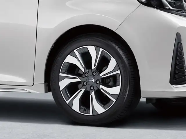 M6 PRO: Versatile and spacious MPV | GAC